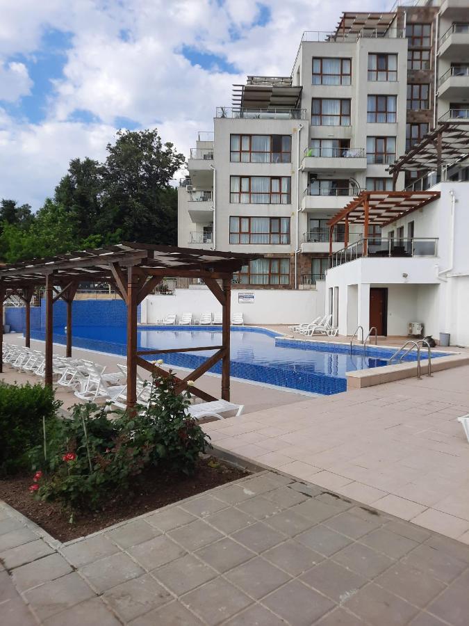 Byala Vista Cliff Apartments Exterior photo